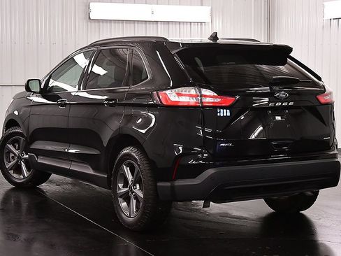 Used 2023 Ford Edge SEL w/ Sport Appearance Package AWD/4WD image 5