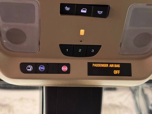 Used 2017 Buick Envision Premium image 38