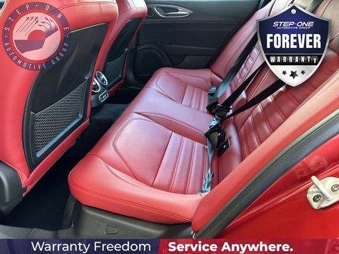 Used 2024 Alfa Romeo Giulia Quadrifoglio RWD image 31