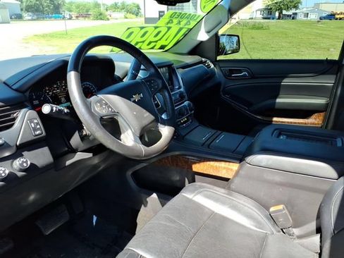 Used 2016 Chevrolet Suburban LTZ AWD/4WD image 10