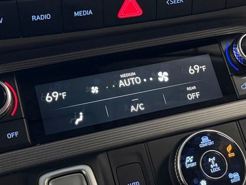 Used 2025 Hyundai Palisade Calligraphy AWD/4WD image 21