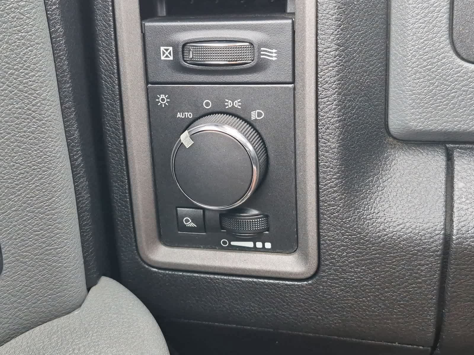 Used 2013 RAM 2500 Tradesman w/ PWR & Remote Entry Group AWD/4WD image 25