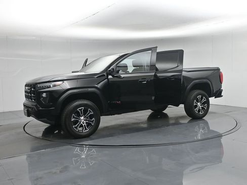 Used 2023 GMC Canyon AT4 image 6