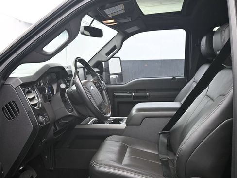 Used 2015 Ford F250 Lariat w/ Lariat Ultimate Package AWD/4WD image 11