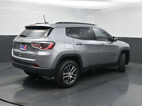 Used 2018 Jeep Compass Latitude w/ Popular Equipment Group image 21