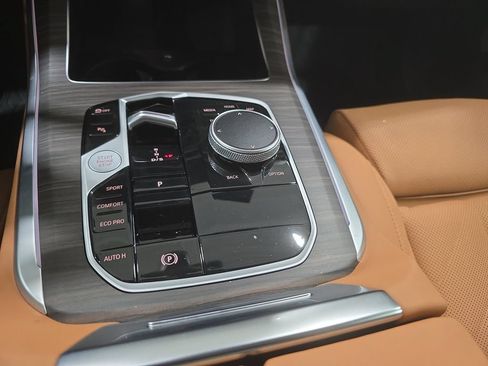 Used 2026 BMW X5 sDrive40i w/ Premium Package RWD image 18