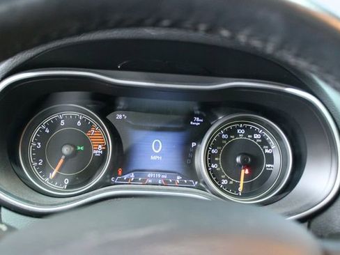 Used 2021 Jeep Cherokee High Altitude image 17