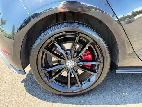 Used 2021 Volkswagen GTI SE FWD image 10
