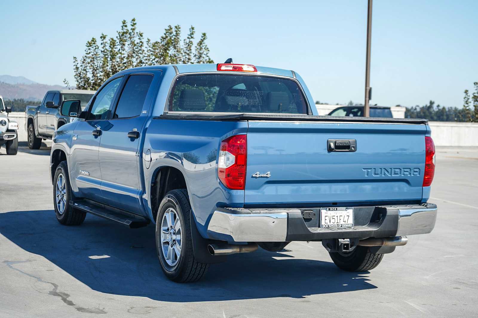 Used 2020 Toyota Tundra SR5 w/ SR5 Leather Package AWD/4WD image 7