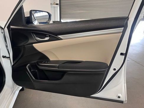 Used 2020 Honda Civic LX image 12