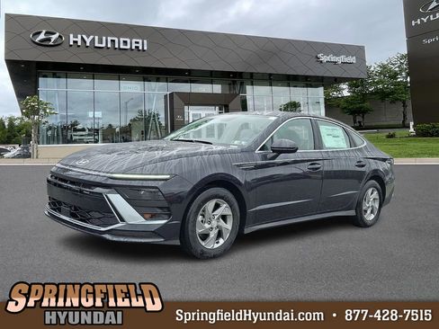 New 2026 Hyundai Sonata SE FWD image 1