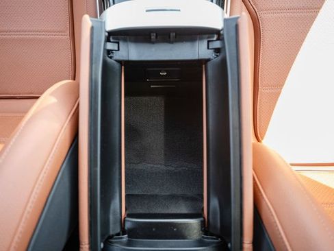 Certified 2025 Mercedes-Benz C 300 4MATIC Sedan image 24