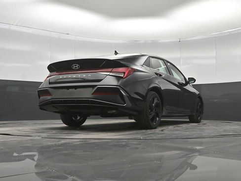 New 2026 Hyundai Elantra SEL Sport FWD image 37