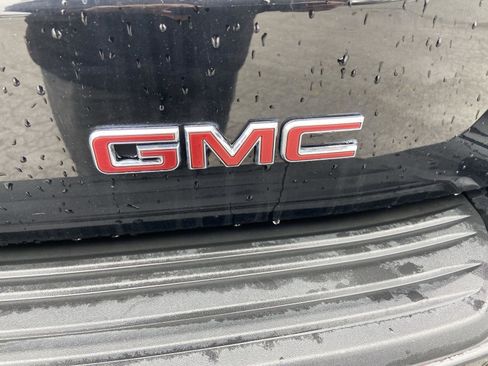 Used 2025 GMC Yukon Denali AWD/4WD image 39