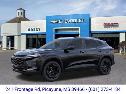 New 2026 Chevrolet Trax ACTIV w/ Driver Confidence Package FWD image 2