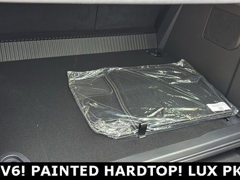 New 2025 Ford Bronco Badlands image 31