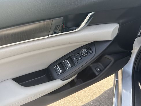 Certified 2020 Honda Accord EX image 19