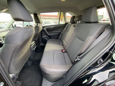 Used 2025 Toyota RAV4 LE image 37