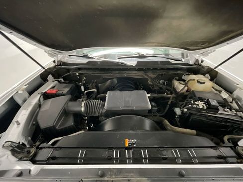 Used 2023 Chevrolet Silverado 2500 Custom w/ Custom Value Package image 27