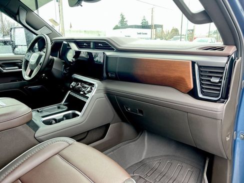 Certified 2024 GMC Sierra 2500 Denali w/ Denali Reserve Package image 22