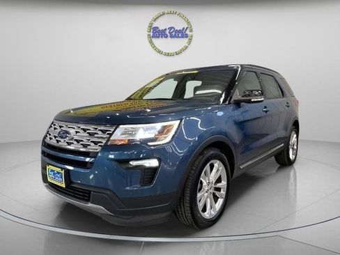 Used 2019 Ford Explorer XLT w/ Equipment Group 202A AWD/4WD image 1