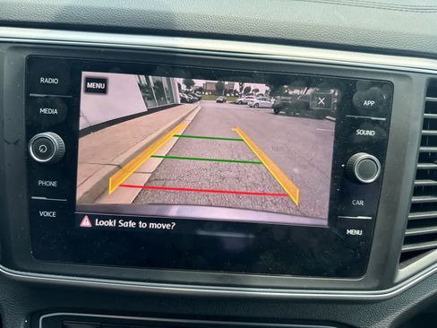 Used 2018 Volkswagen Atlas SE FWD image 35