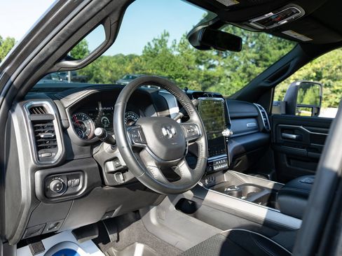 Used 2024 RAM 3500 Laramie w/ Night Edition AWD/4WD image 13