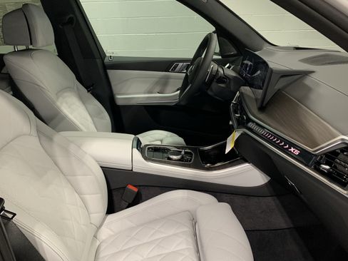 Used 2026 BMW X5 sDrive40i w/ M Sport Package RWD image 24