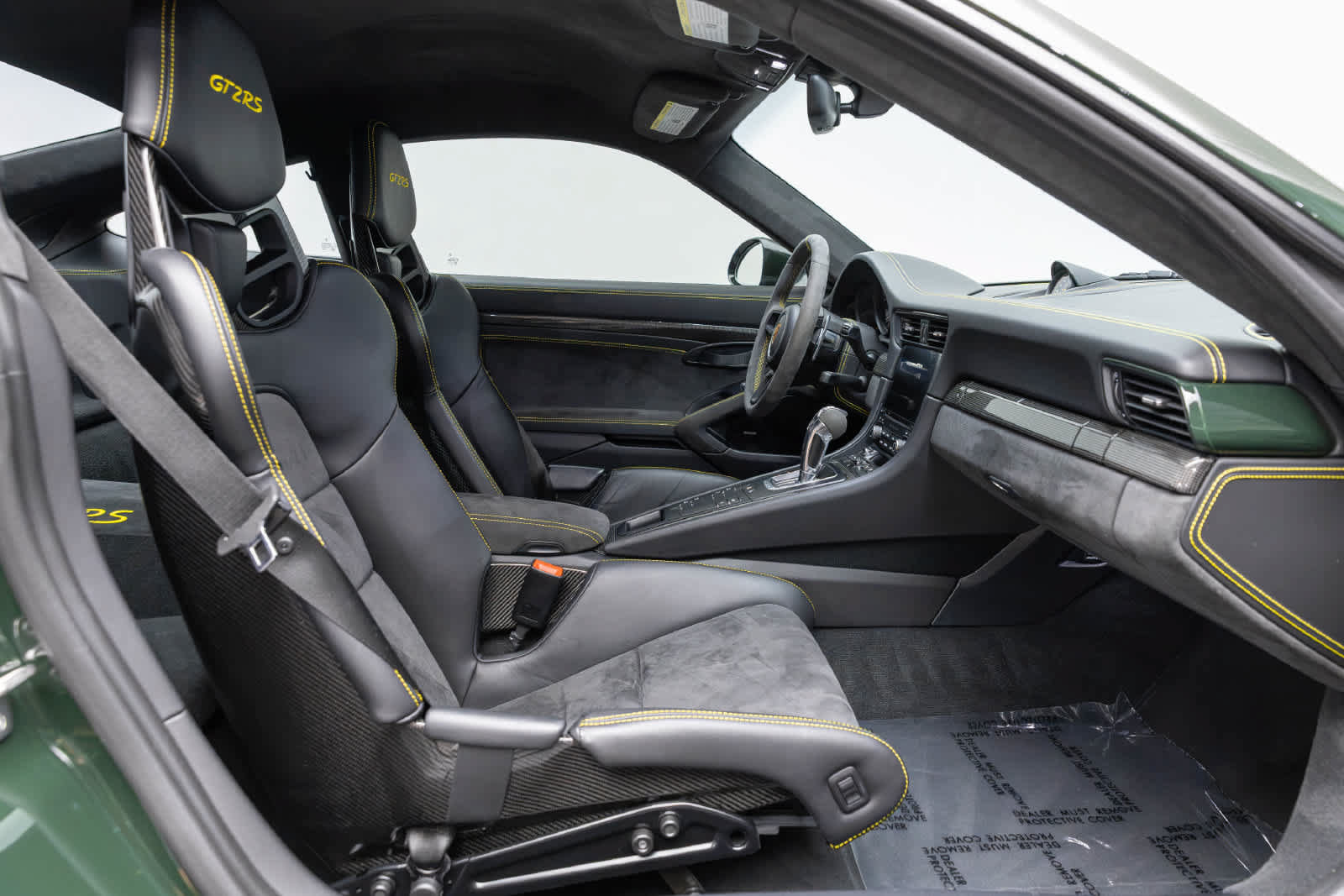 Used 2018 Porsche 911 GT2 RS RWD image 9
