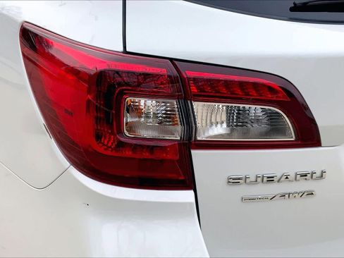 Used 2019 Subaru Outback 2.5i Premium image 27