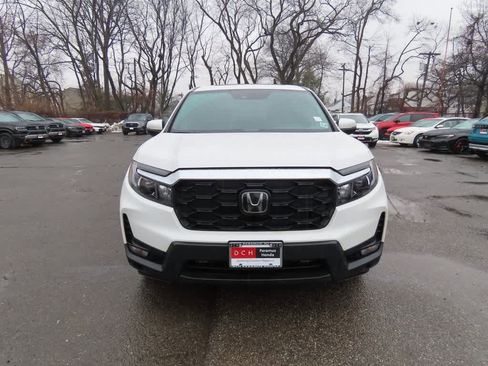 Used 2023 Honda Passport EX-L image 6