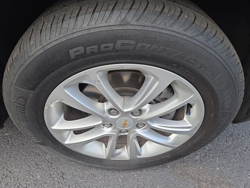 Used 2025 Chevrolet TrailBlazer LS w/ LS Convenience Package AWD/4WD image 9