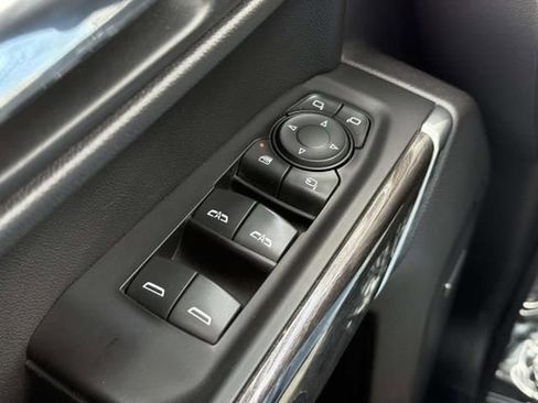 Used 2019 Chevrolet Silverado 1500 LTZ w/ LTZ Premium Package AWD/4WD image 19