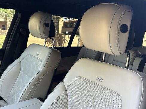 Used 2019 Mercedes-Benz GLS 550 4MATIC image 29