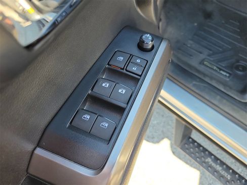 Used 2023 Toyota Tacoma Limited image 14