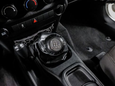 Used 2018 Jeep Wrangler Sport image 20