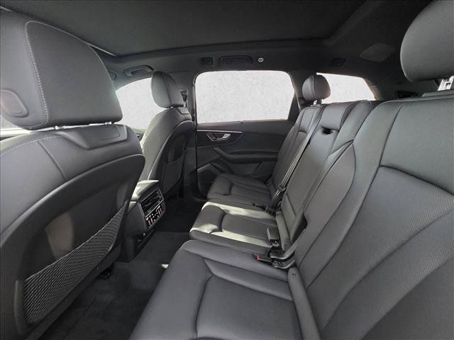 New 2026 Audi Q7 3.0T Premium Plus AWD/4WD image 18