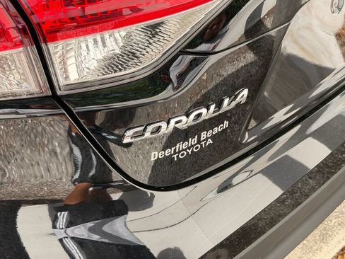 Used 2025 Toyota Corolla LE FWD image 7