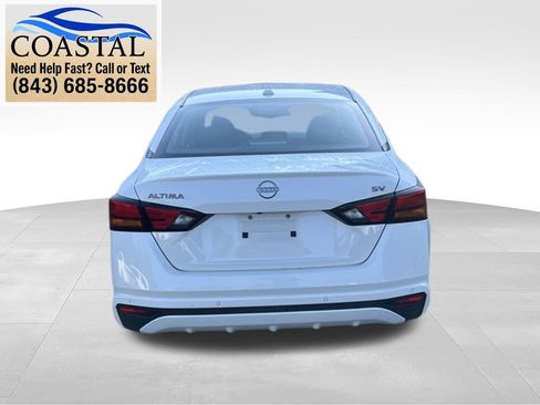 Used 2024 Nissan Altima 2.5 SV FWD image 7