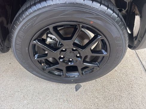 Used 2020 Jeep Renegade Altitude FWD image 17