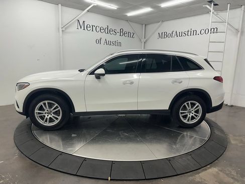 Certified 2024 Mercedes-Benz GLC 300 image 4