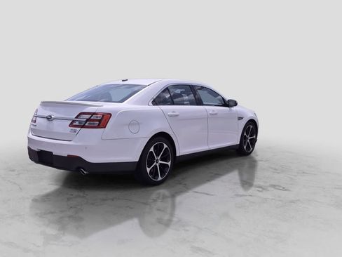 Used 2015 Ford Taurus SEL w/ Equipment Group 201A AWD/4WD image 8