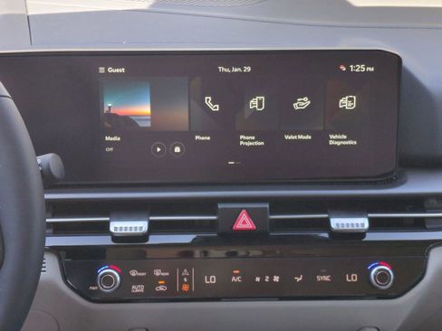 New 2026 Kia Sportage EX image 21