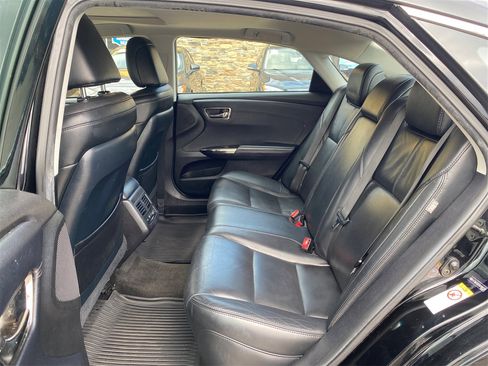 Used 2016 Toyota Avalon Limited image 10