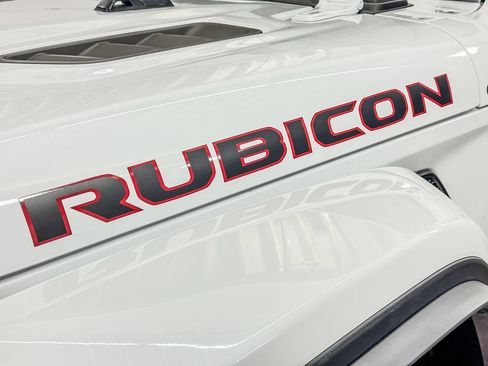 Used 2025 Jeep Wrangler Rubicon AWD/4WD image 20