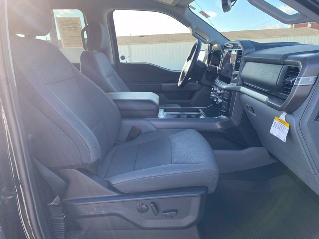 Used 2025 Ford F150 XLT w/ Equipment Group 302A MID AWD/4WD image 18