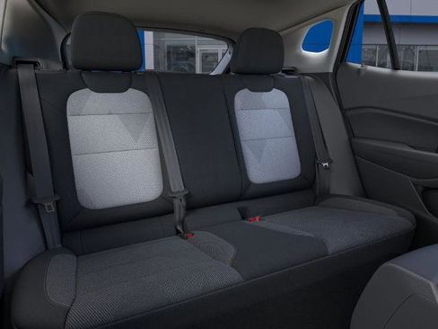 New 2026 Chevrolet Trax LS w/ Driver Confidence Package image 17