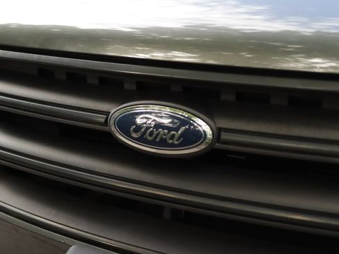 Used 2017 Ford Escape S FWD image 28