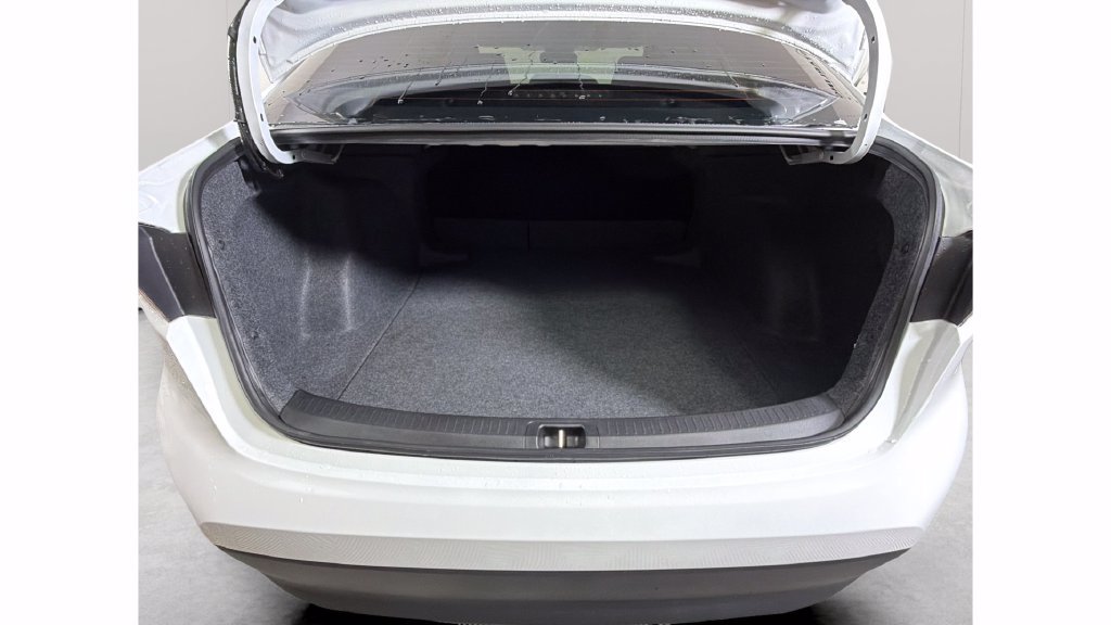 Used 2026 Toyota Corolla LE FWD image 27