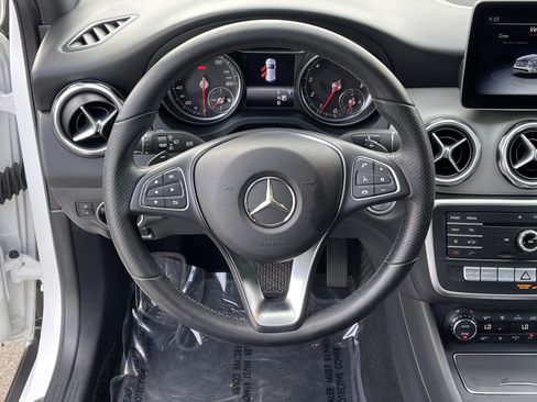 Used 2020 Mercedes-Benz GLA 250 image 13